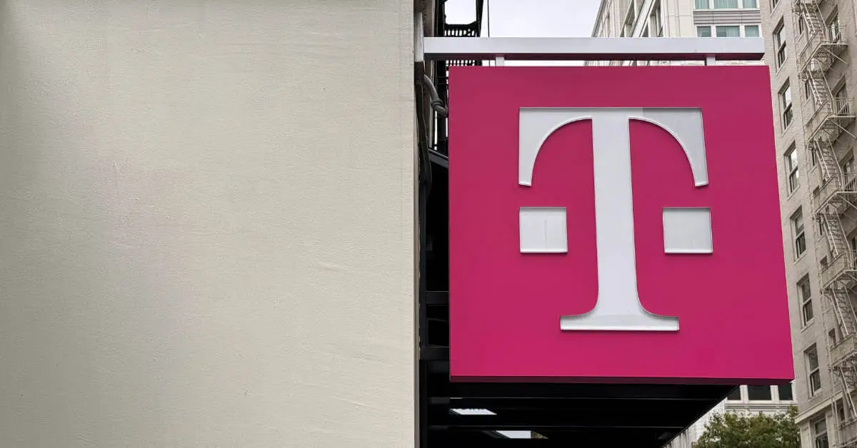 A T-Mobile retail store in downtown Portland, Oregon. (Photo by Matthew Keys for The Desk)