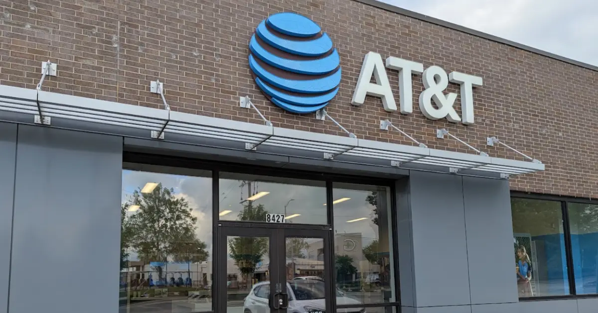 An AT&T storefront in Missouri. (Photo courtesy Jeff Moore, Wave7 Research)