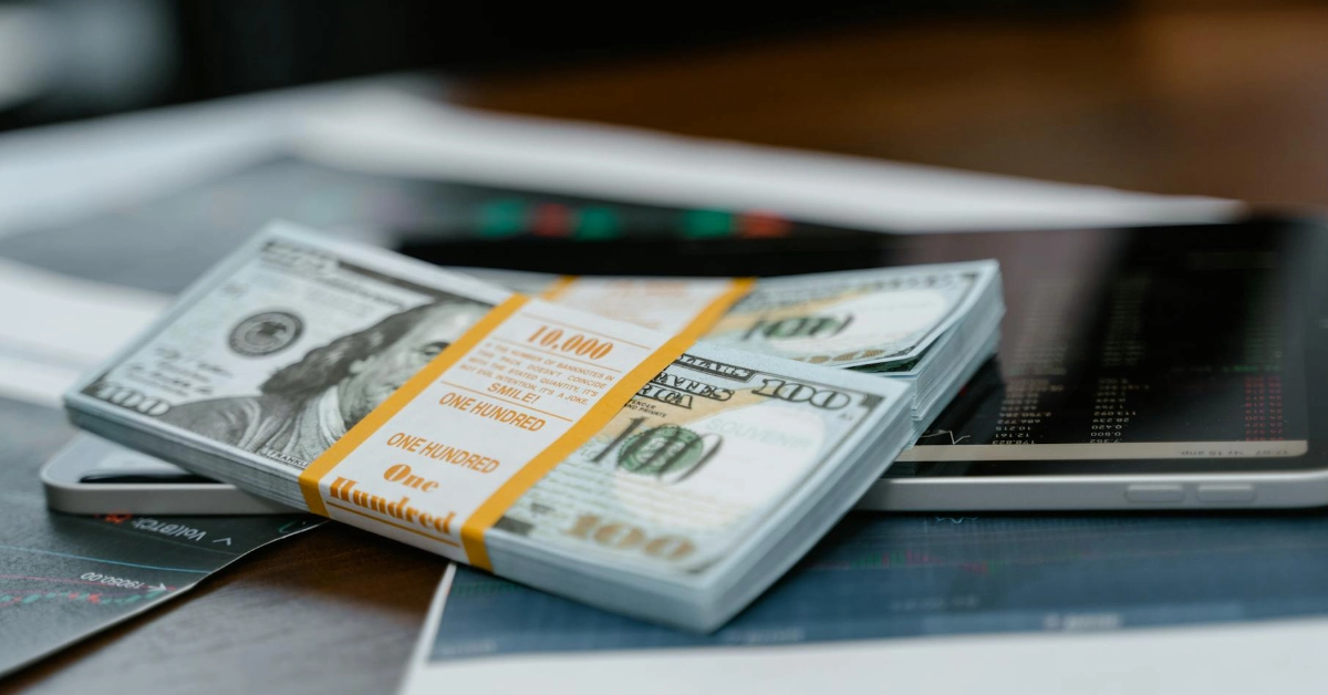 blank earnings financial generic webp td