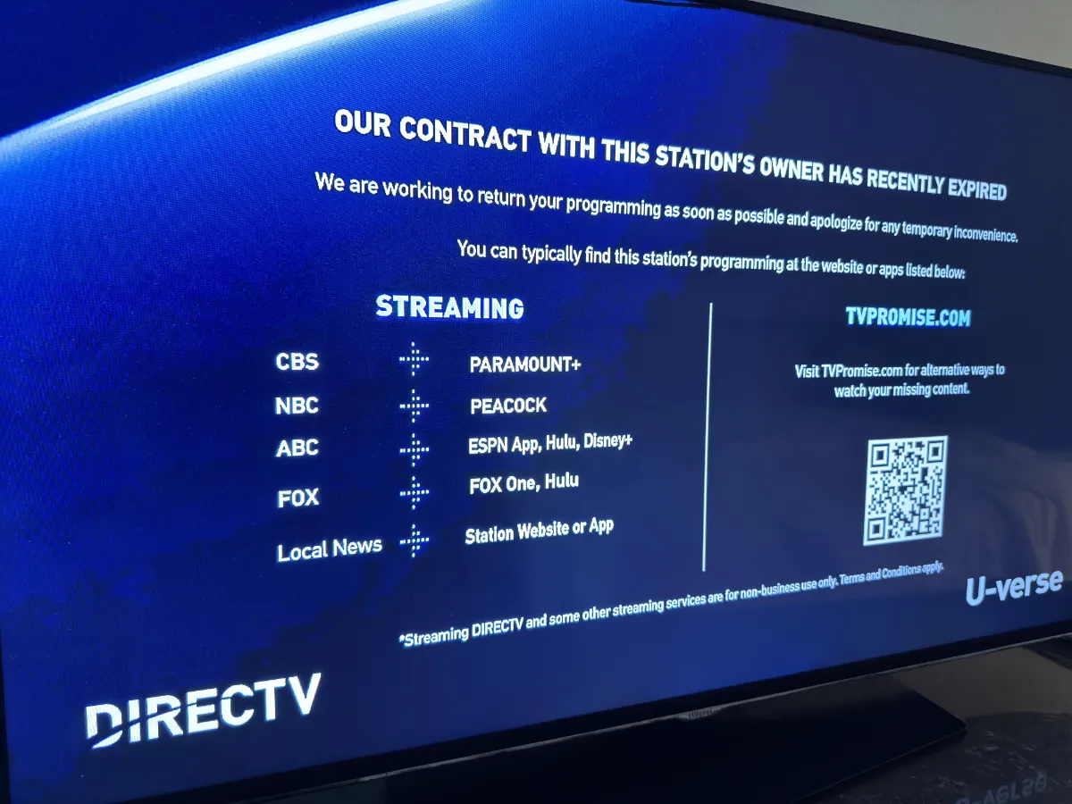 A DIRECTV informational slate on a dropped television channel. (Photo by Matthew Keys for The Desk)