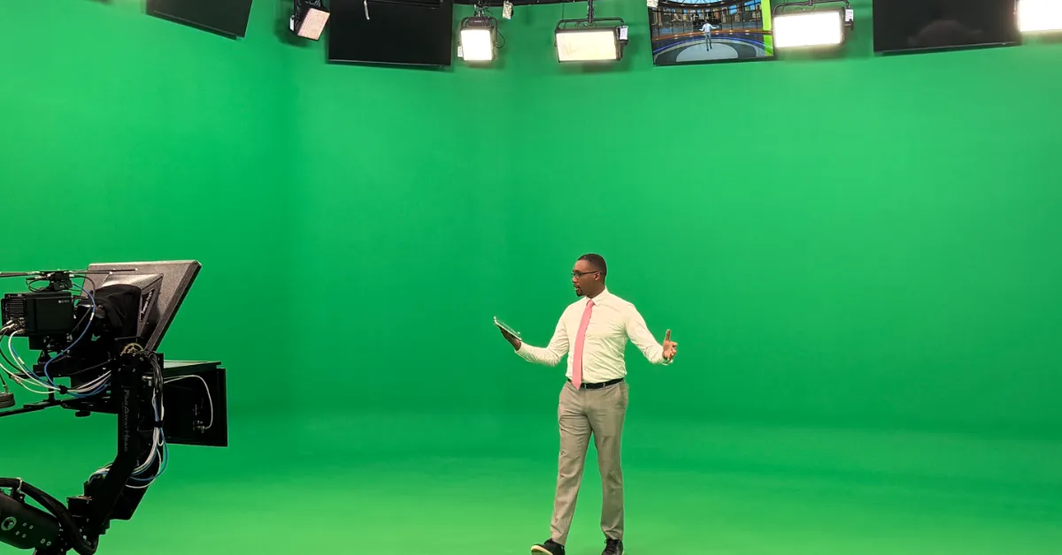 BLANK Boston WBZ CBS Virtual Reality Set WEBP TD (Photo courtesy CBS News & Stations, Graphic by The Desk)