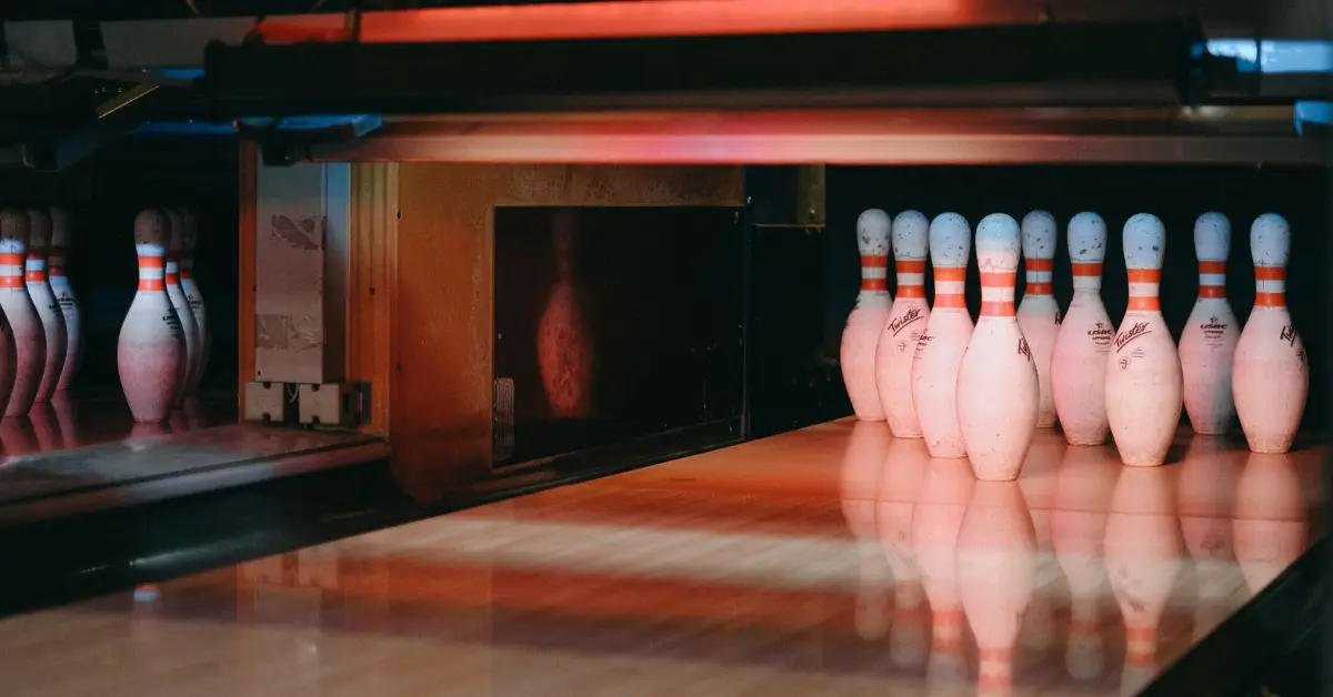 A lane used for bowling. (Stock photo by Anna Shvets)